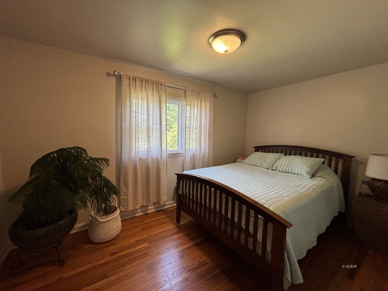 163 Morris Ave