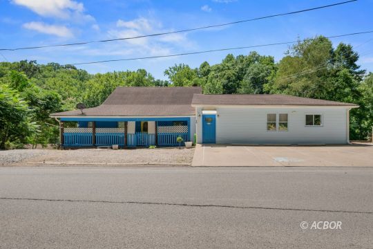 feature listing property photo