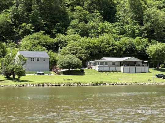 feature listing property photo