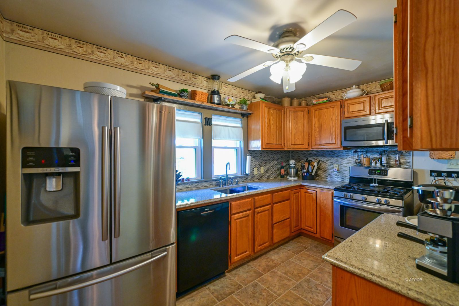 37 Euclid Dr
