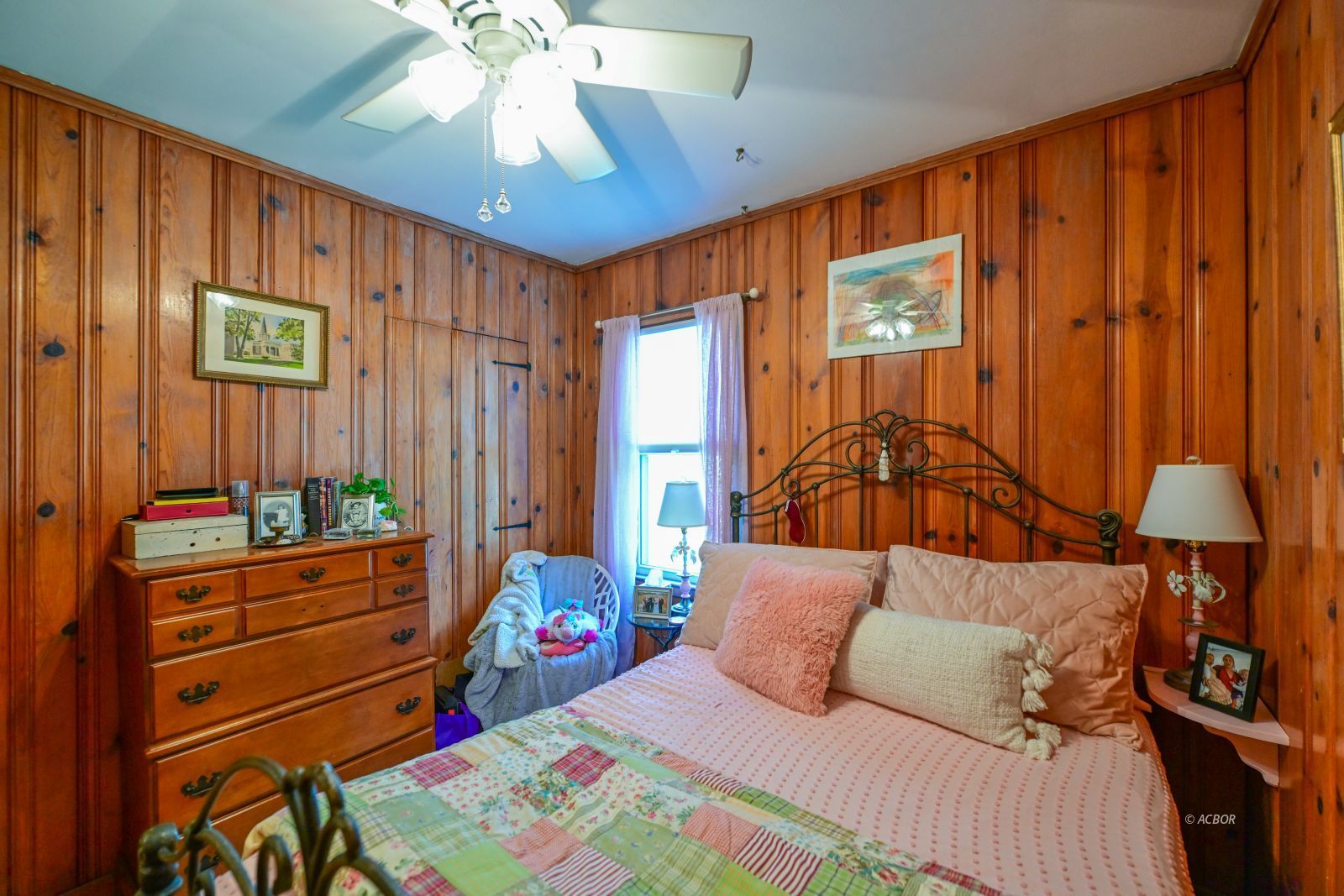 37 Euclid Dr