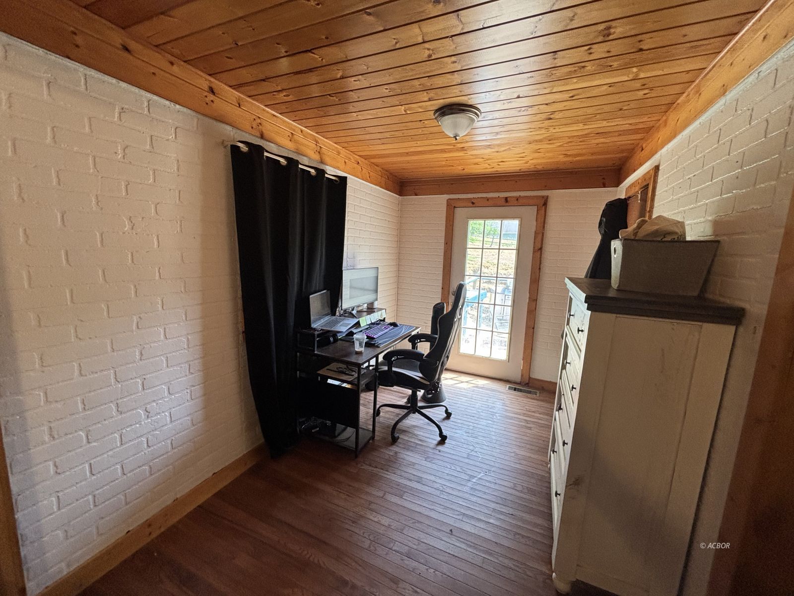 Property Photo 16