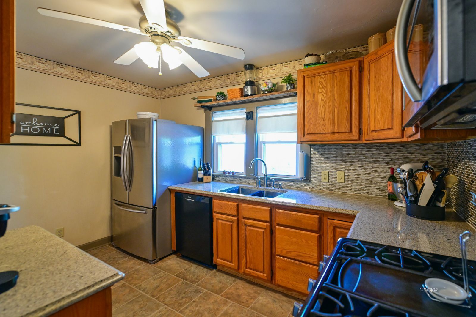 37 Euclid Dr