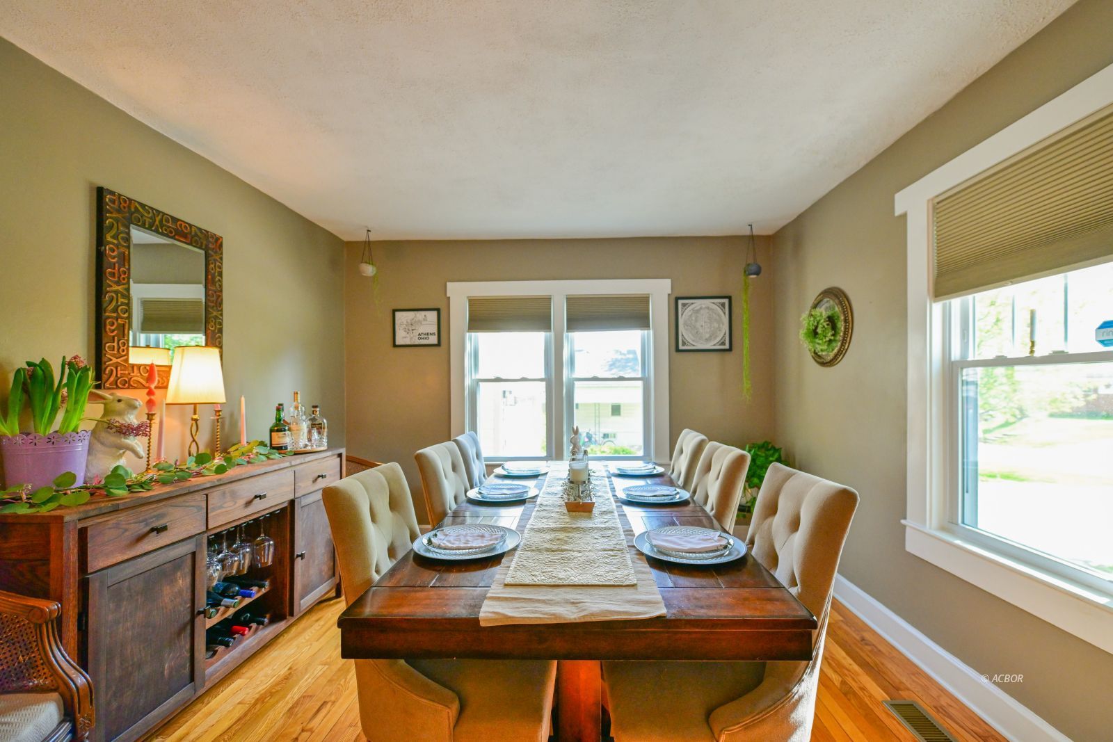 37 Euclid Dr