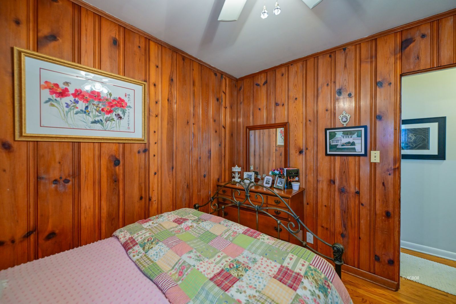 37 Euclid Dr