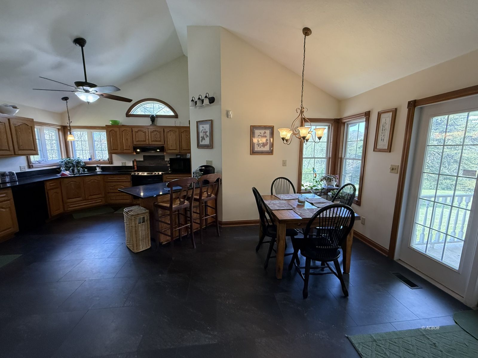 31440 Deerfield Dr
