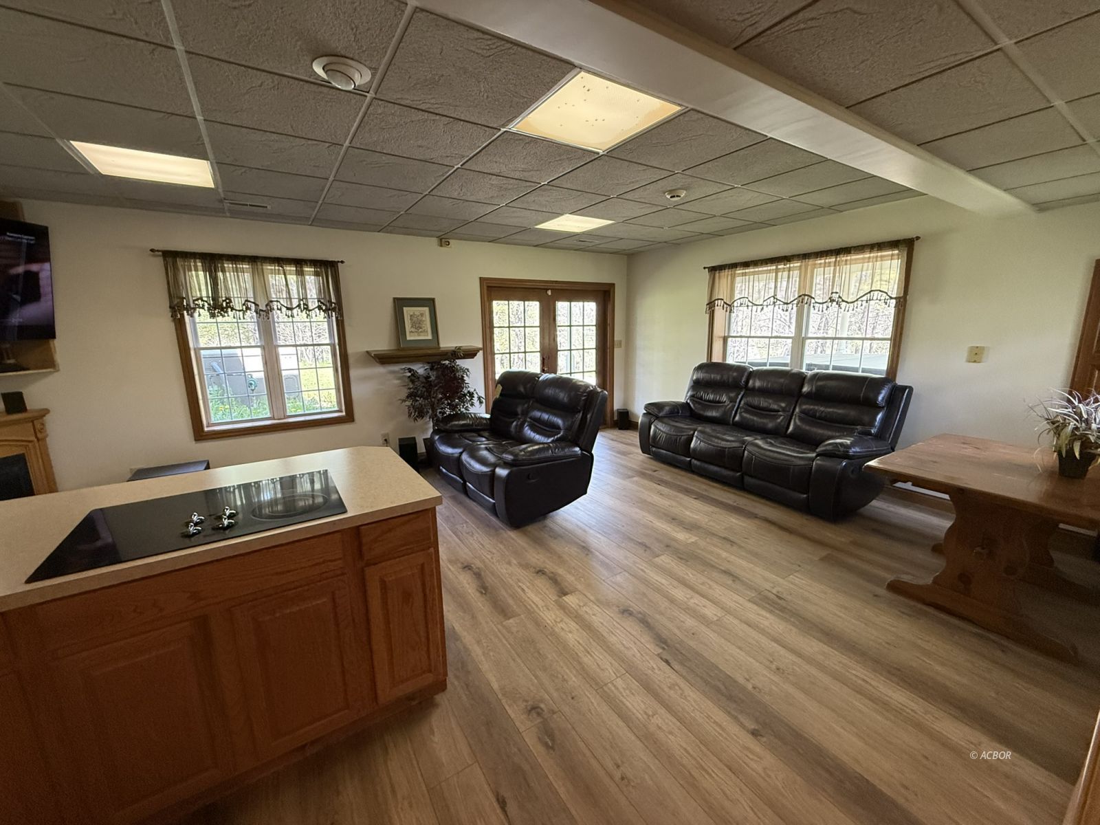 31440 Deerfield Dr