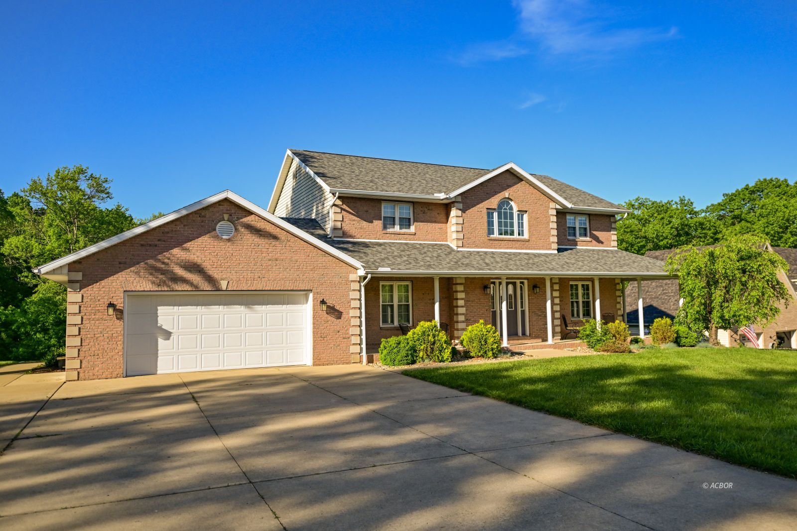 135 Lewis Pointe Dr