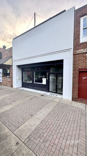 feature listing property photo