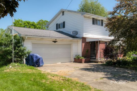 feature listing property photo