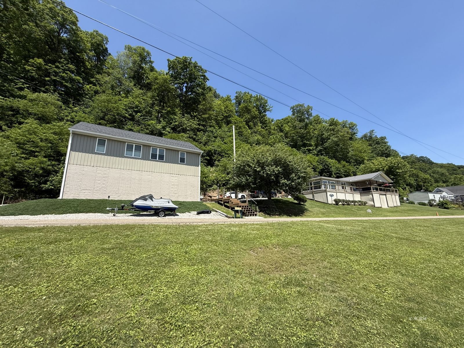 1829 Cliffside Rd