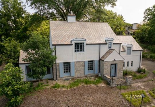 feature listing property photo