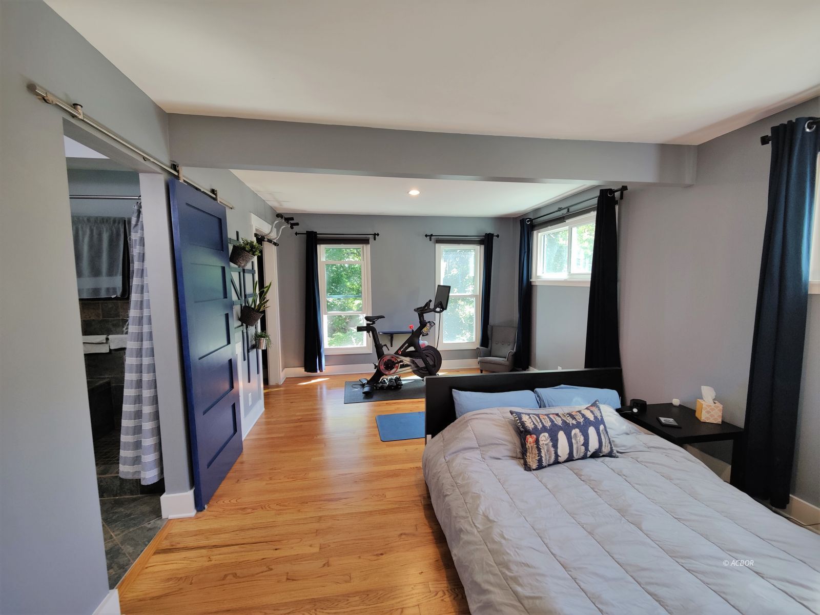 10 Spring St