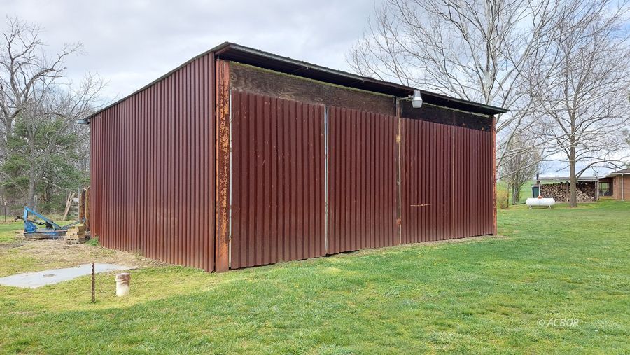 24x30 Steel barn