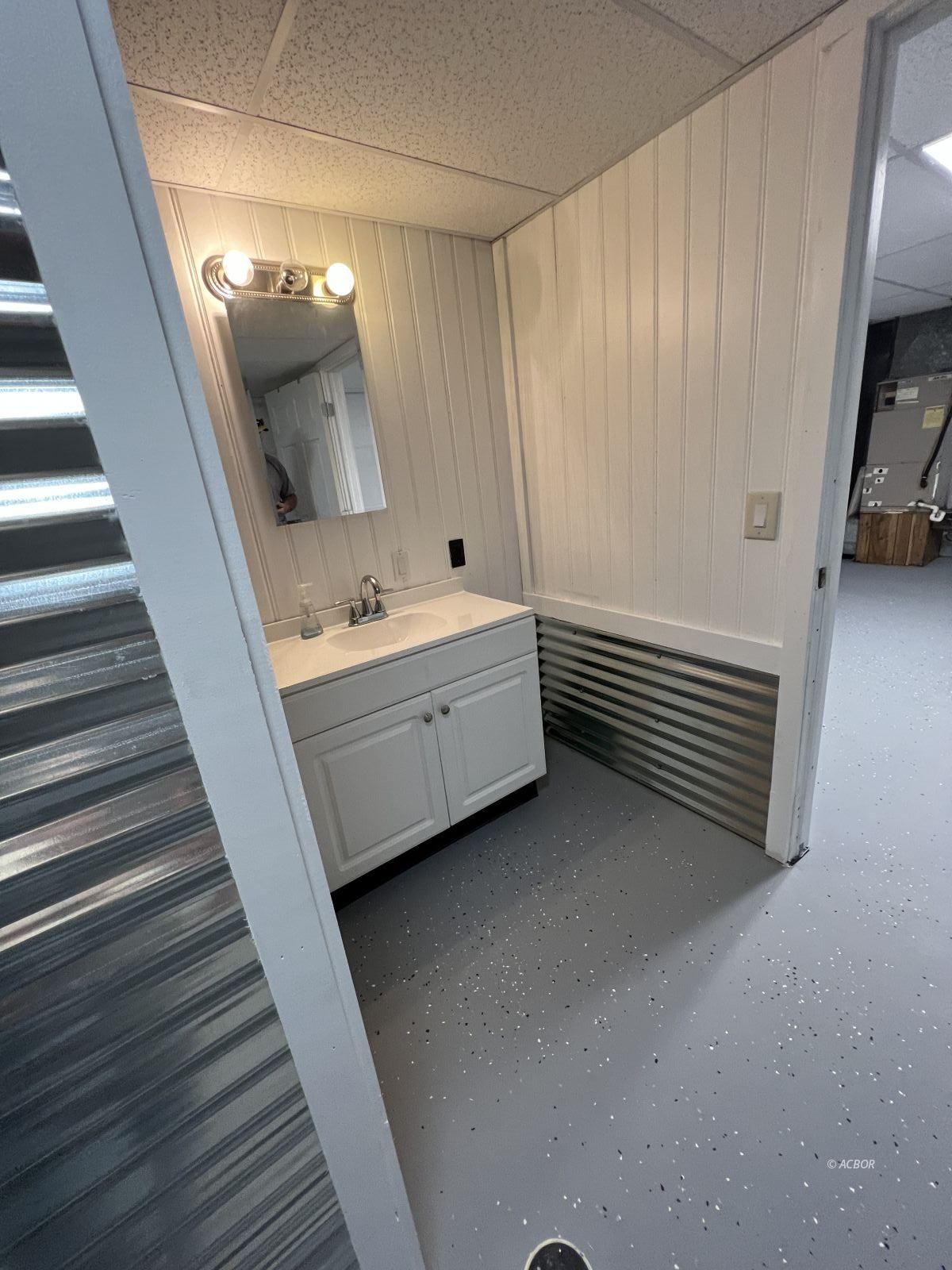 basement shower area
