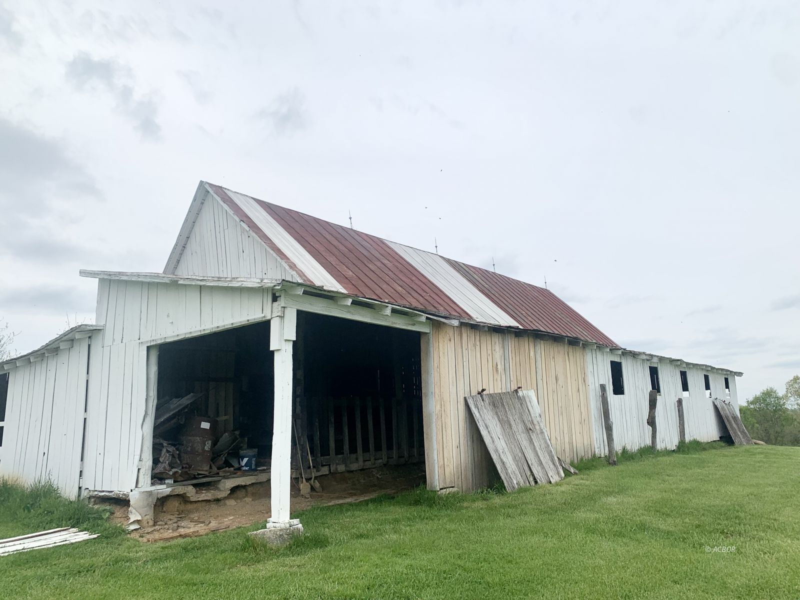 barn