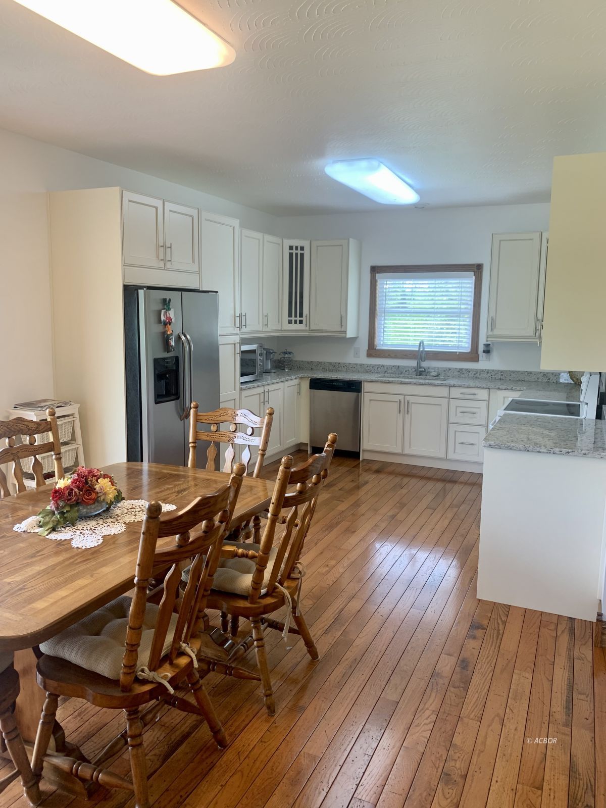 Kitchen/Dining