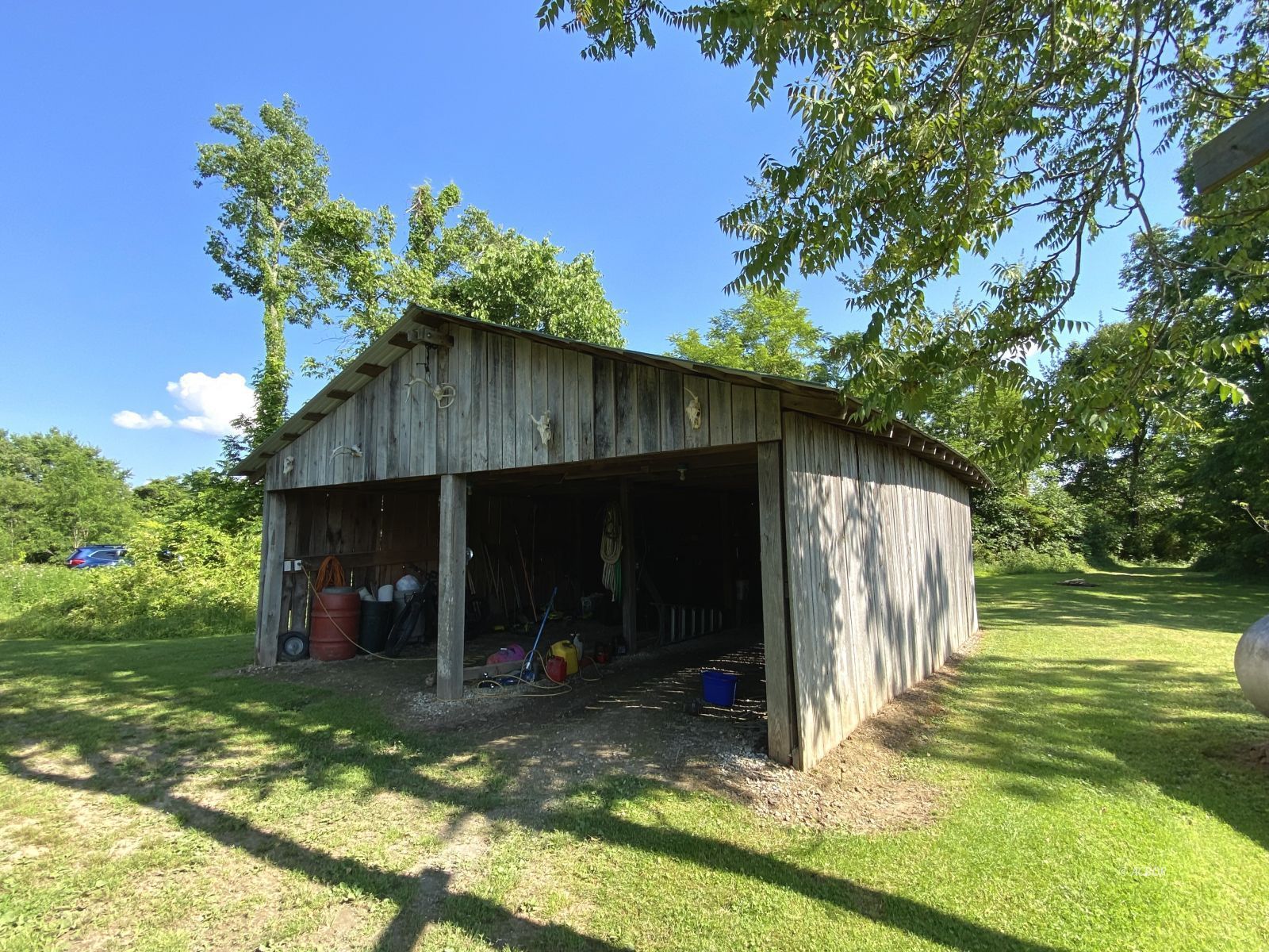 2-car detached garage