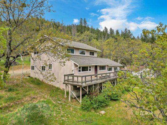 feature listing property photo
