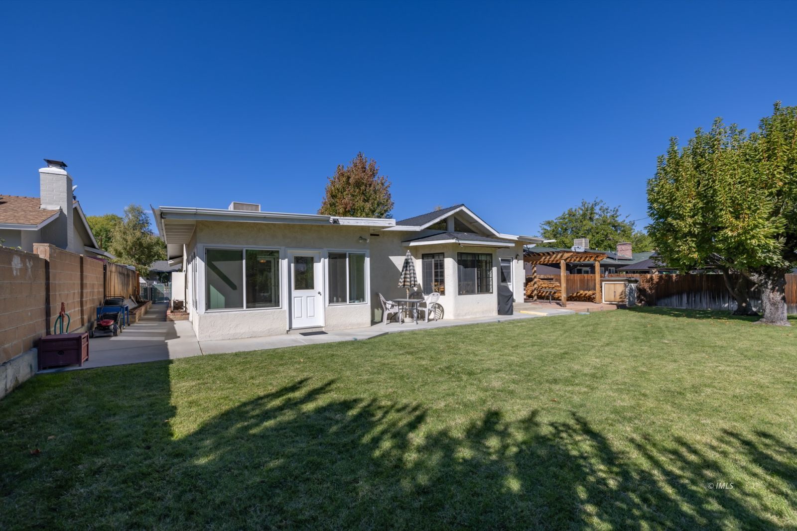 Property Photo 27