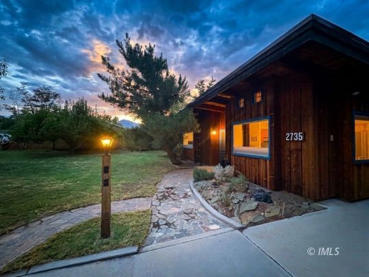 feature listing property photo