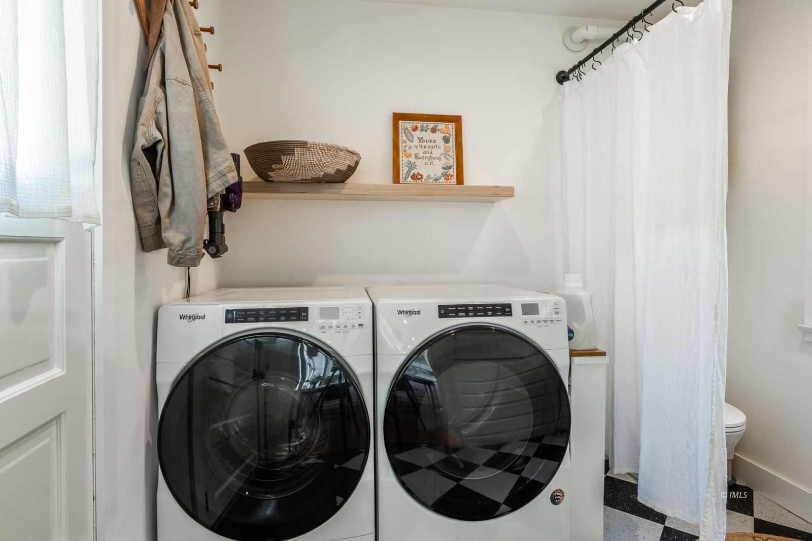 Property Photo 21