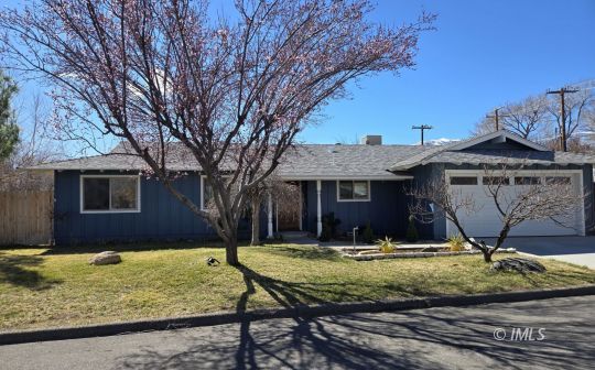 feature listing property photo