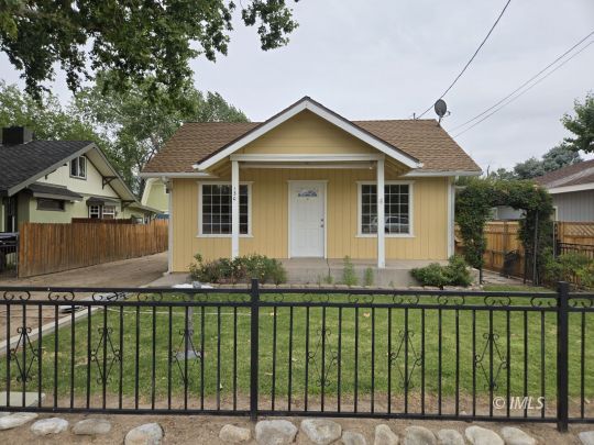 feature listing property photo