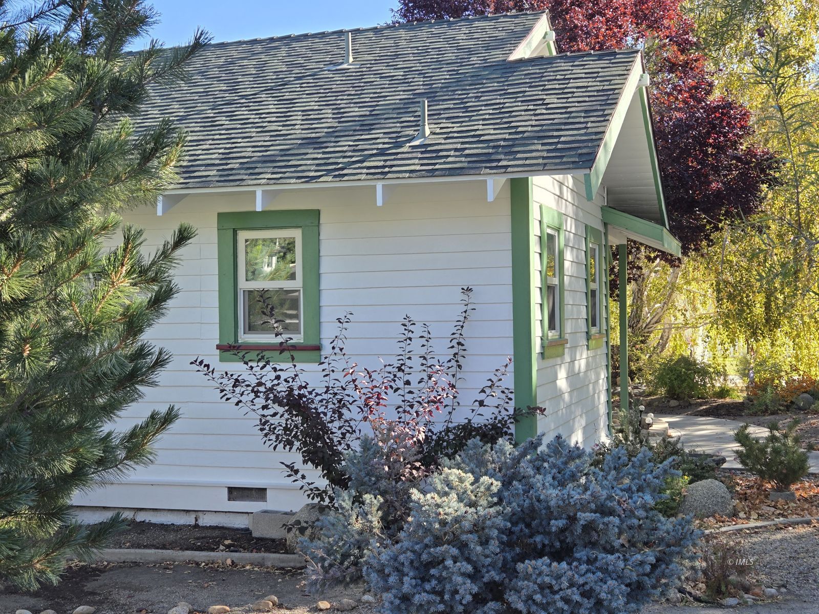 Property Photo 27