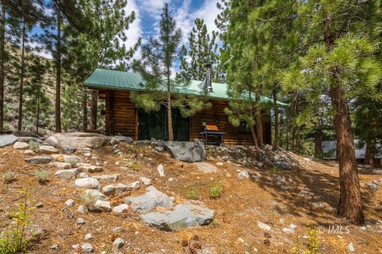feature listing property photo