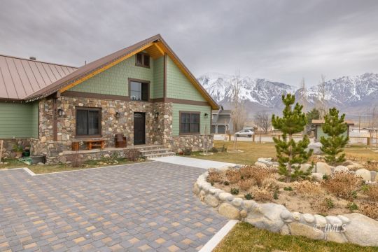 feature listing property photo