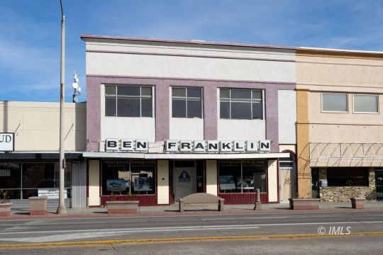 feature listing property photo