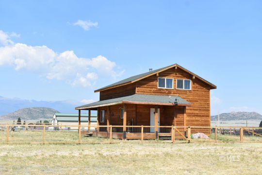 feature listing property photo