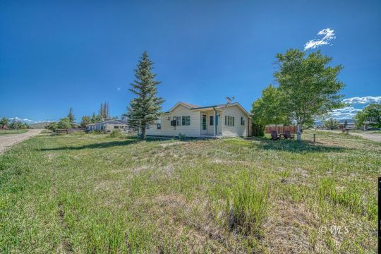 feature listing property photo