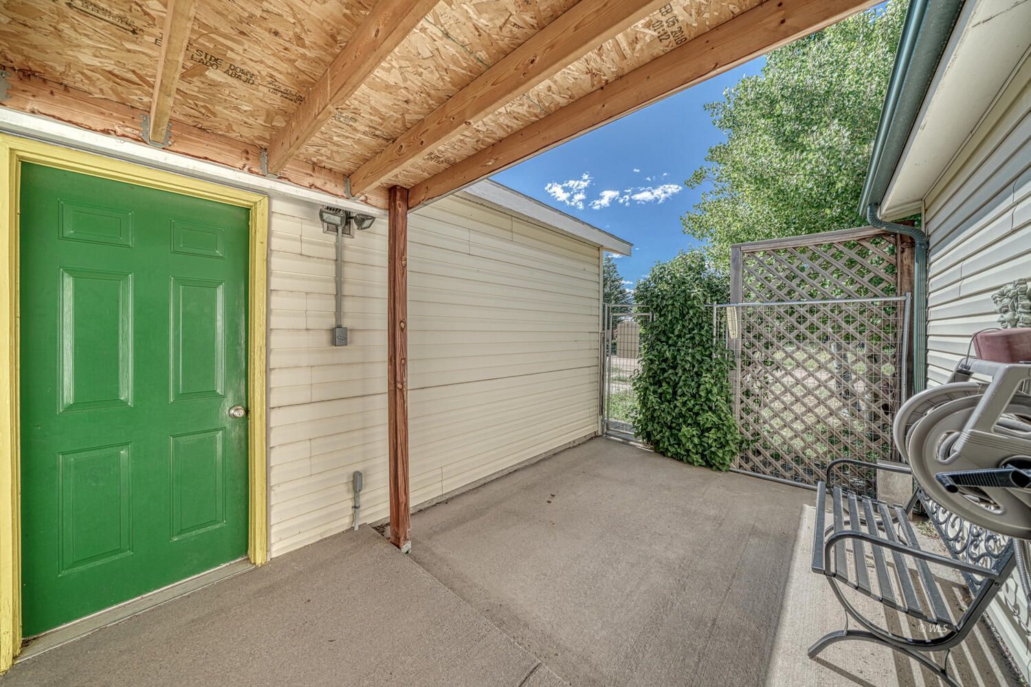 Property Photo 23