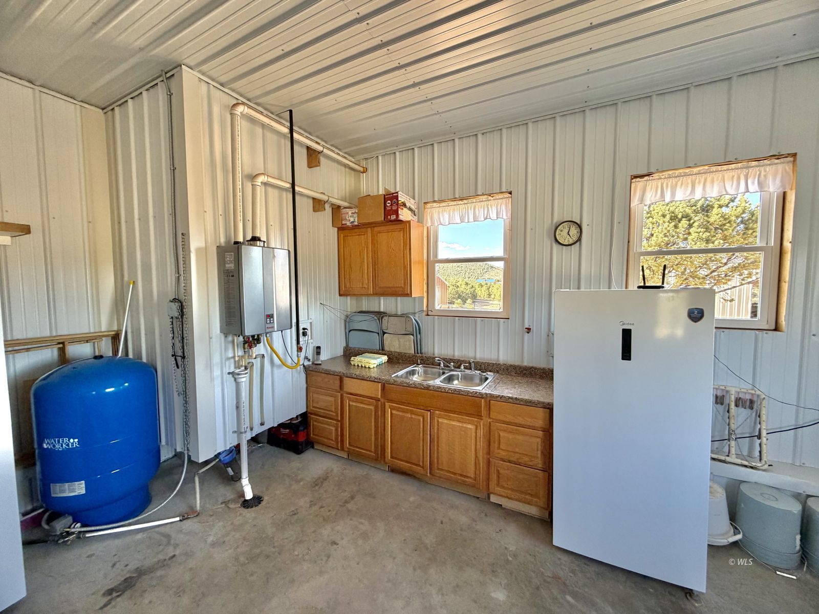 Property Photo 25