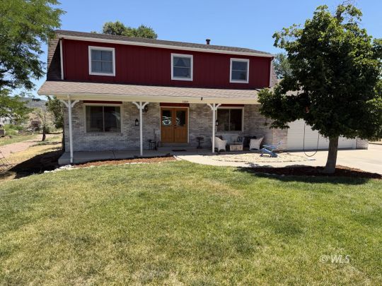 feature listing property photo