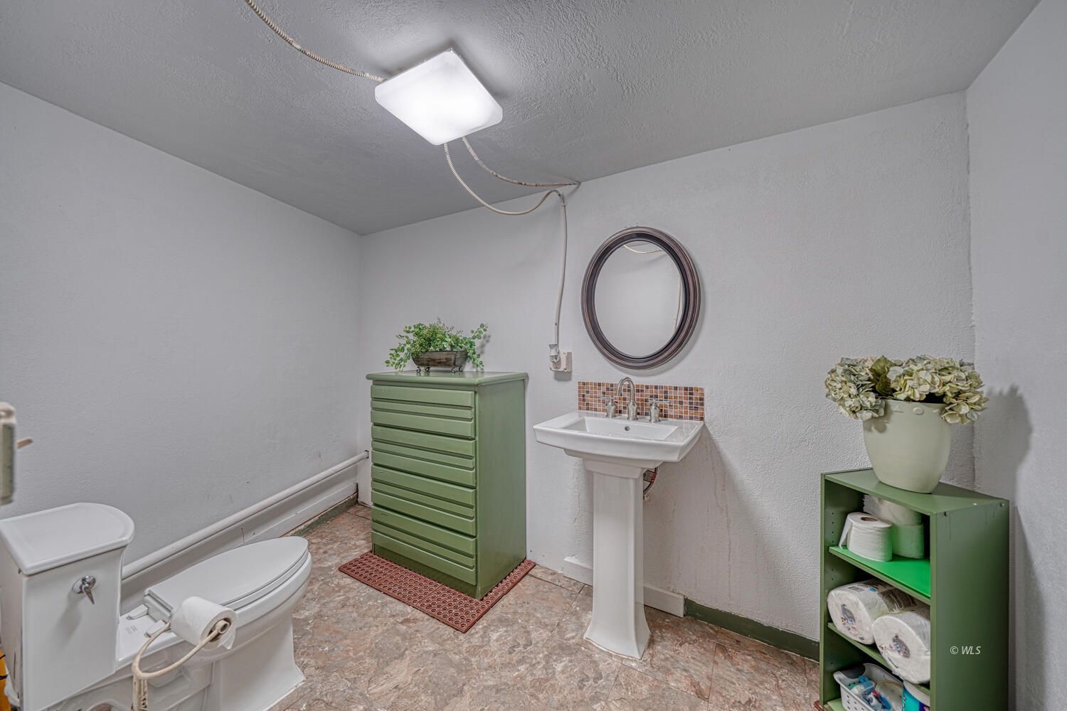 Property Photo 32