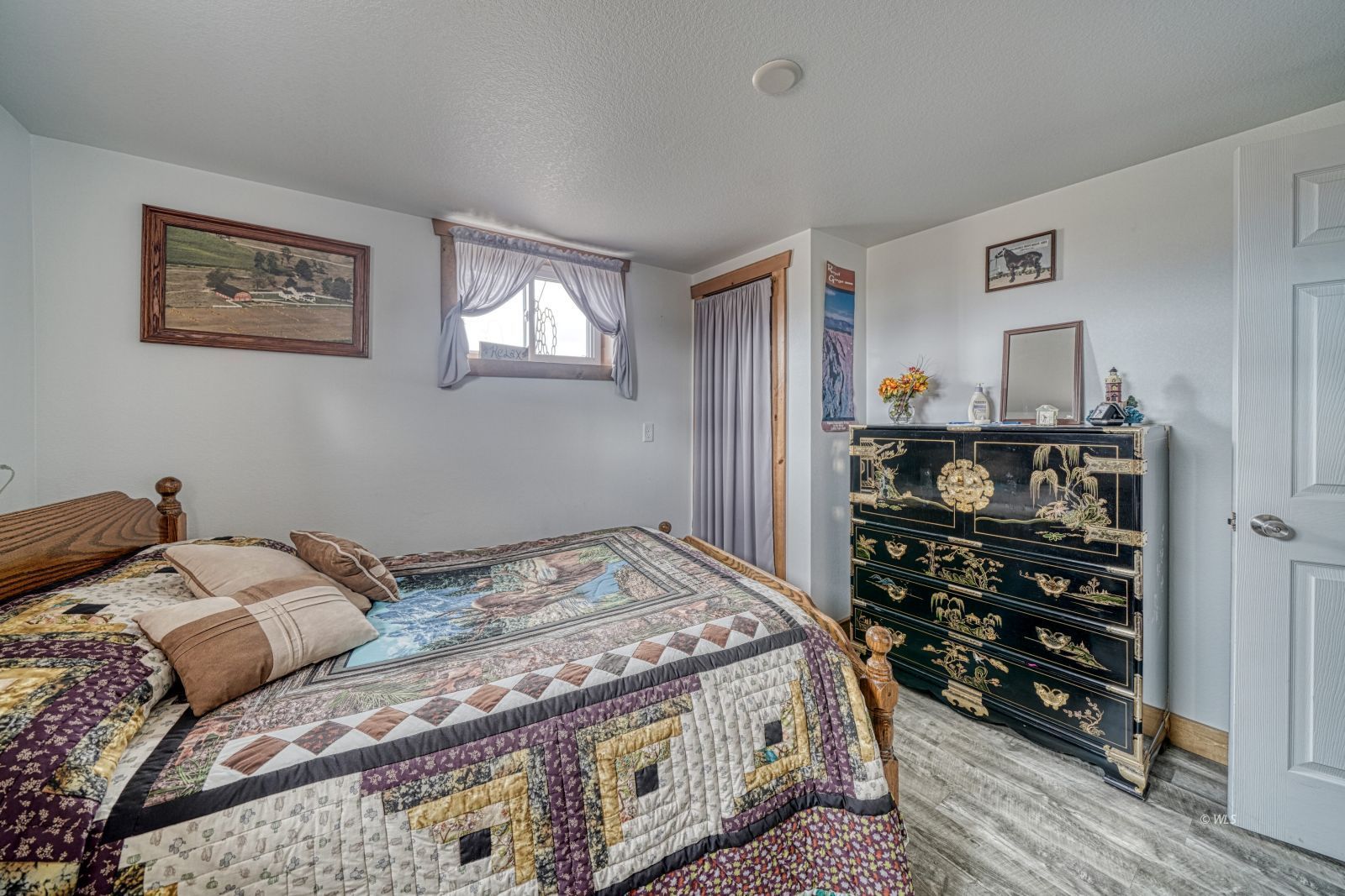 Property Photo 23