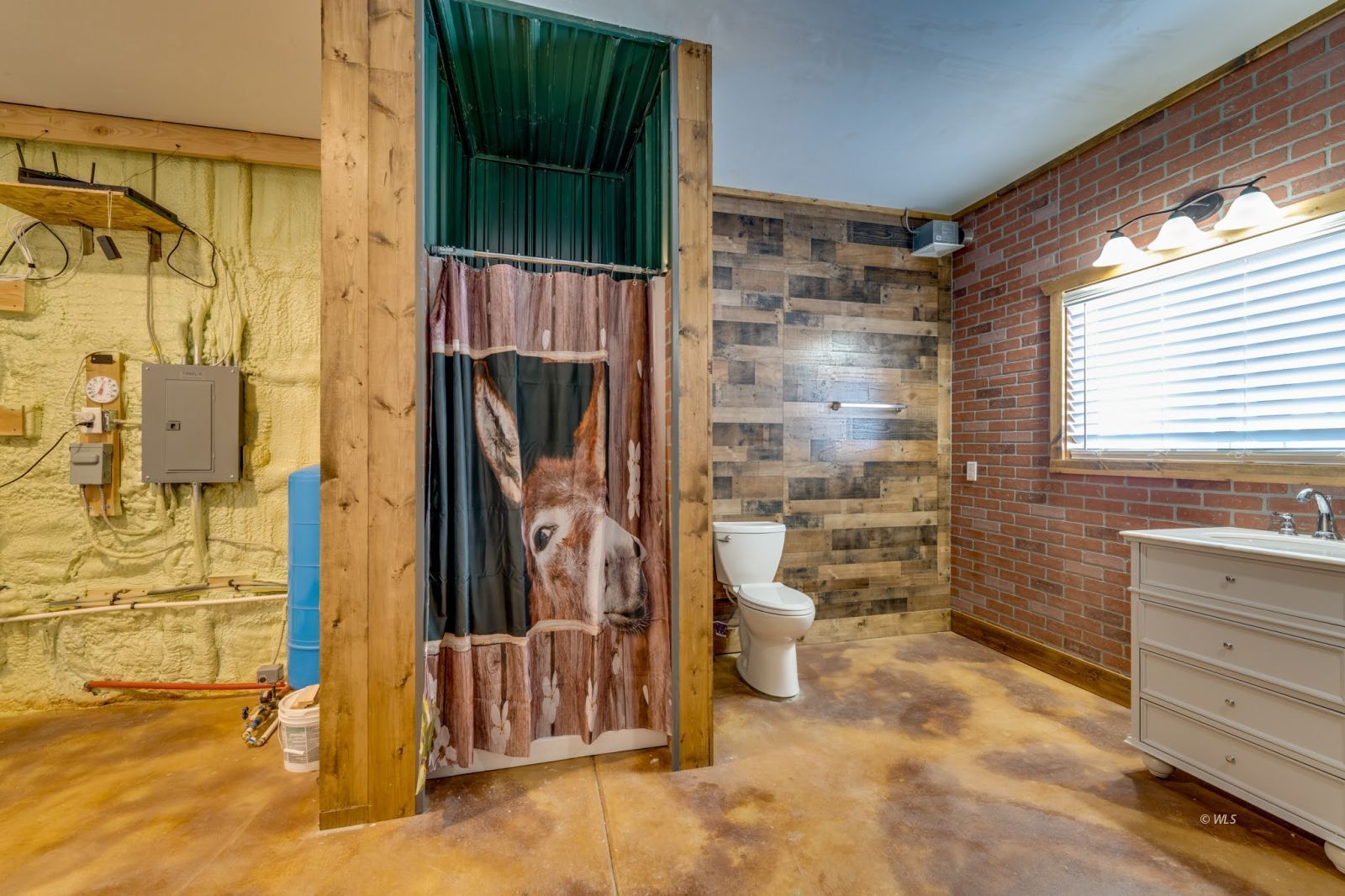 Property Photo 31