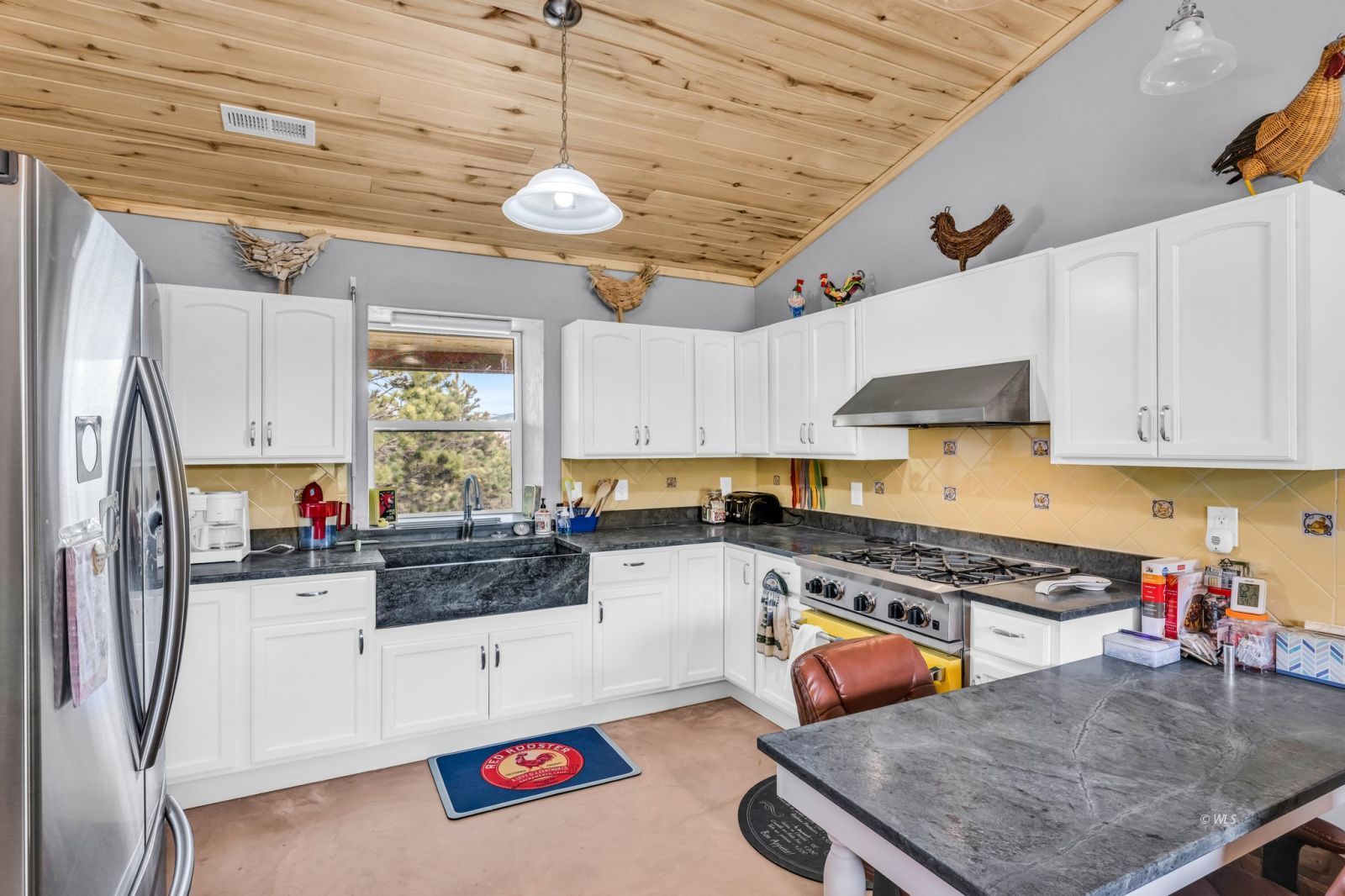 Property Photo 12