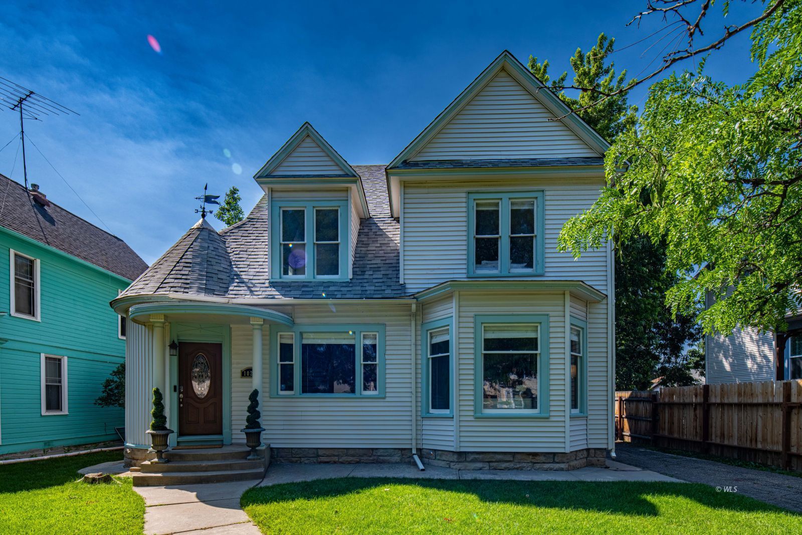 Property Photo 2