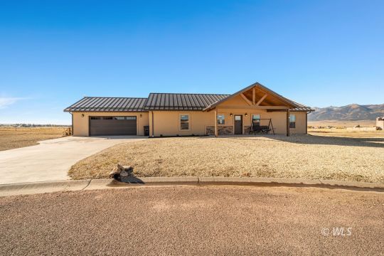 feature listing property photo