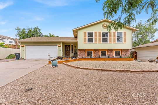feature listing property photo