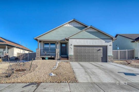 feature listing property photo