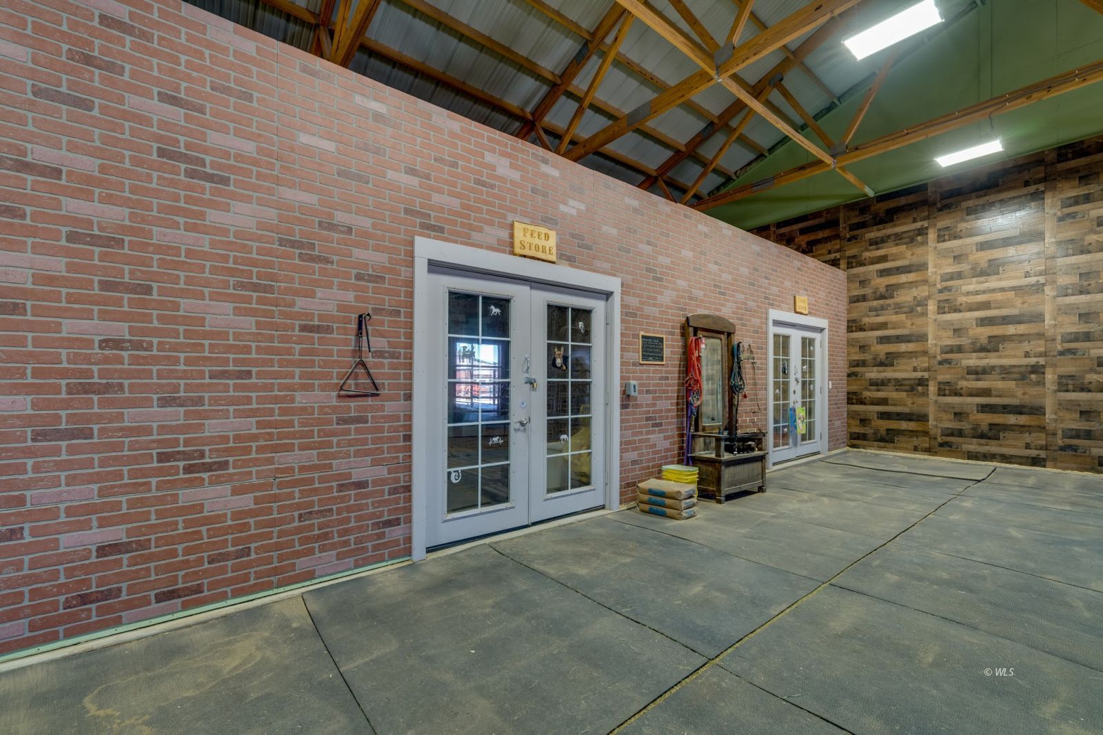 Property Photo 27