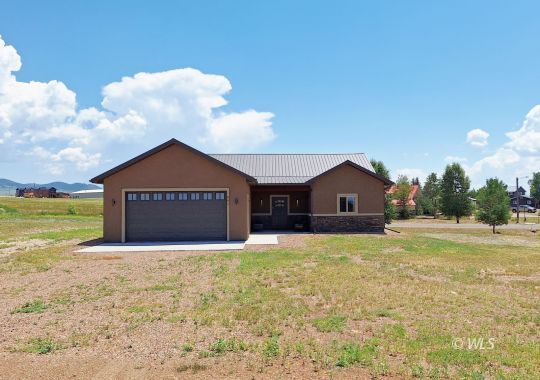 feature listing property photo