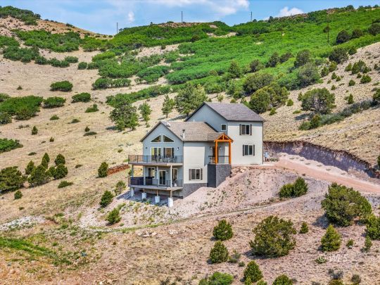 feature listing property photo