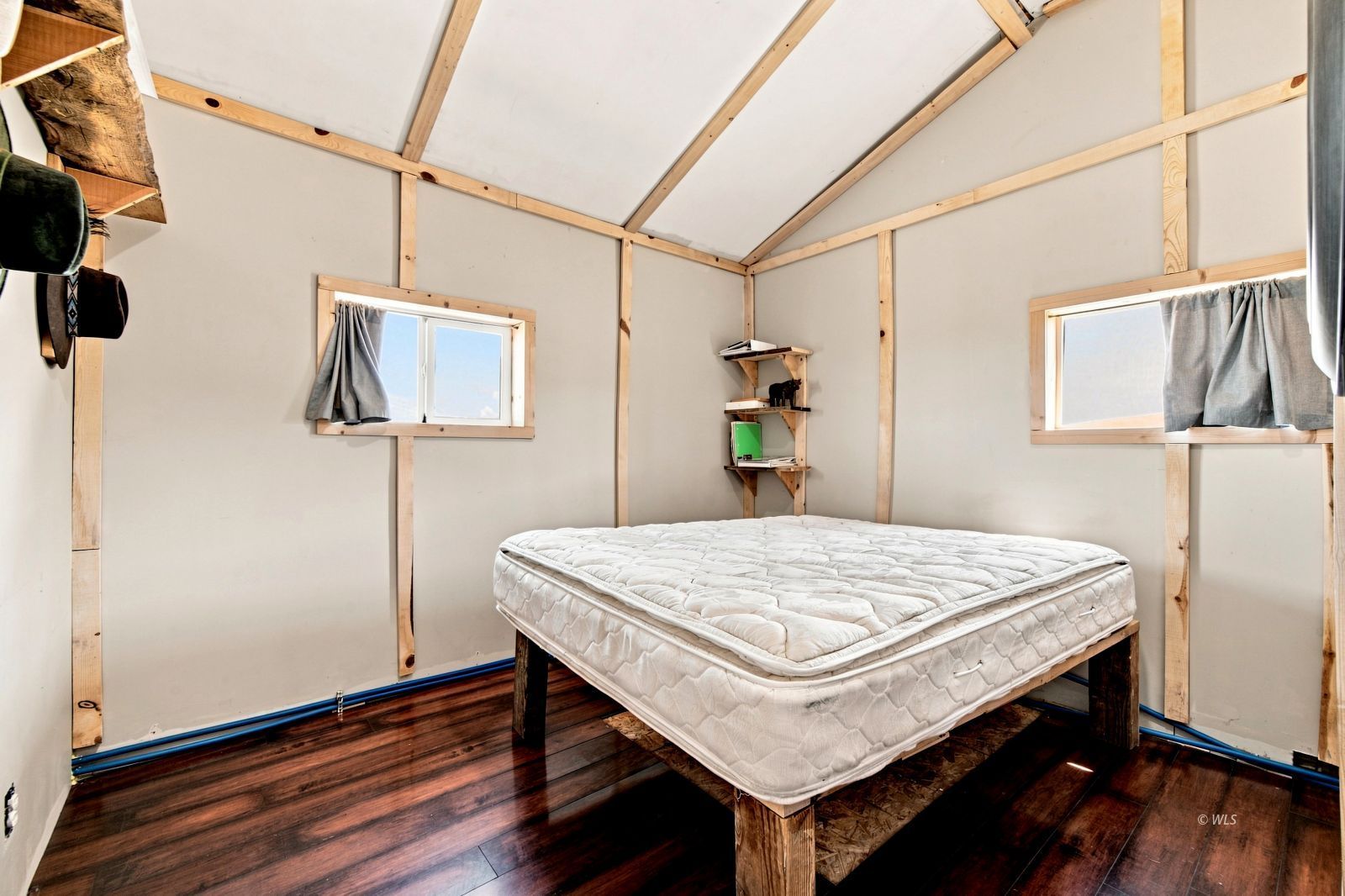 Property Photo 31