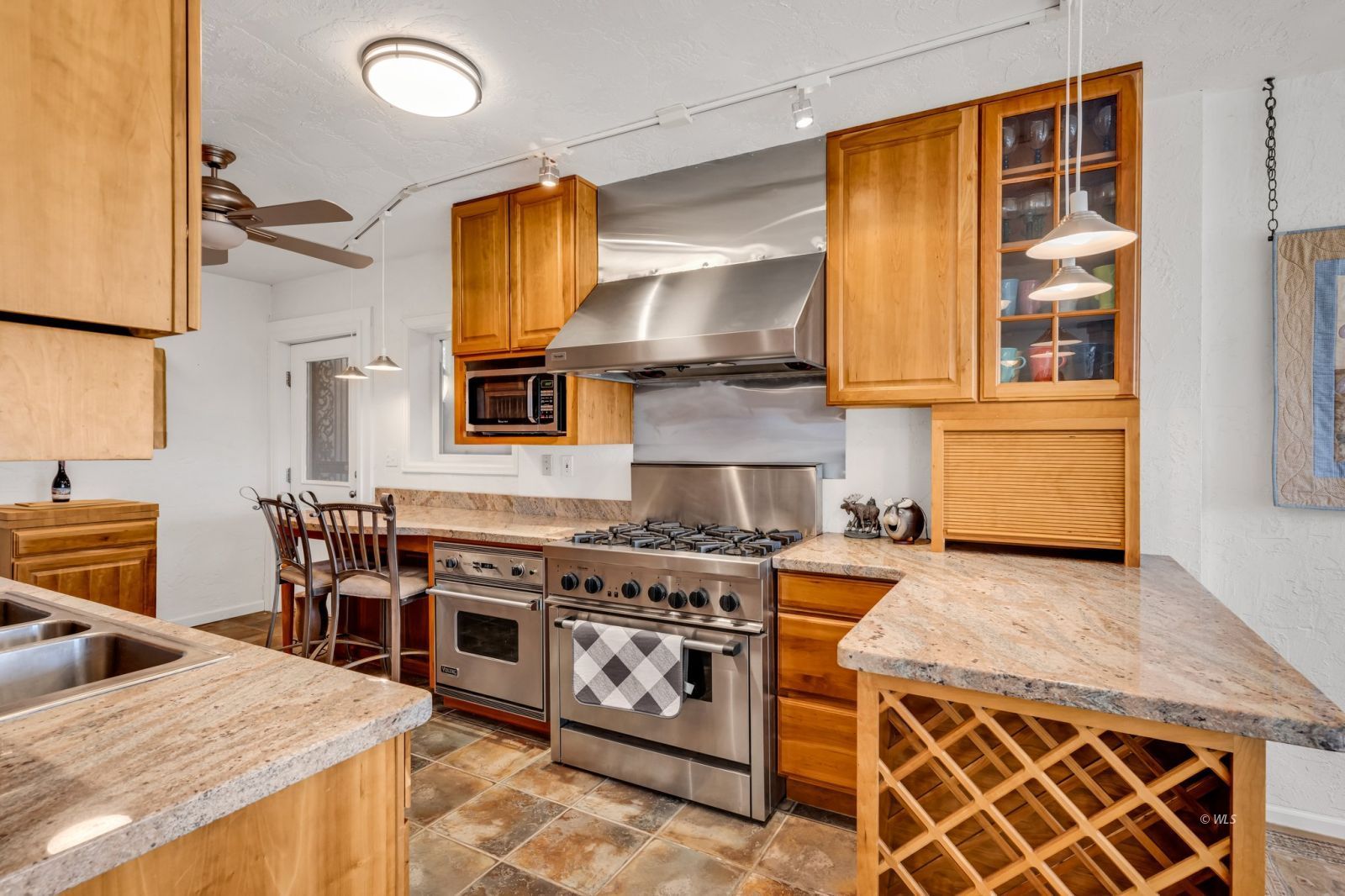 Property Photo 17
